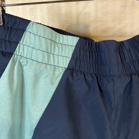 Aviva Womens Sz Large Workout Shorts - Picture 2 of 10